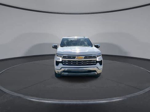 Used 2023 Chevrolet Silverado 1500 LTZ image 3
