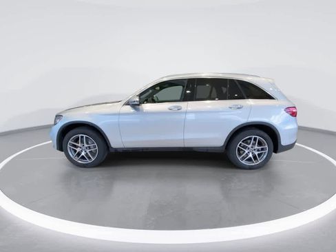 Used 2018 Mercedes-Benz GLC 300 4MATIC image 5