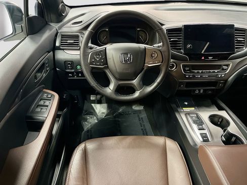 Used 2025 Honda Passport EX-L image 22