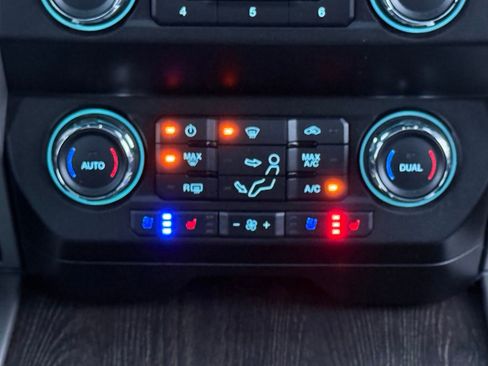 Used 2021 Ford F350 Lariat AWD/4WD image 26