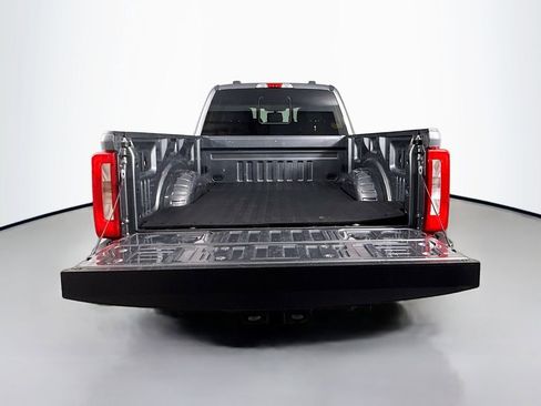 Used 2023 Ford F250 XLT image 28