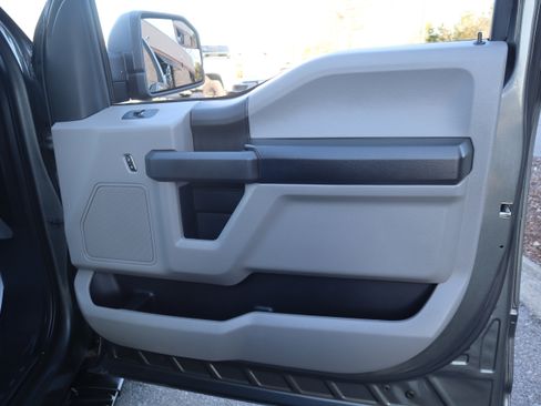 Used 2018 Ford F150 XL w/ Equipment Group 101A Mid image 32