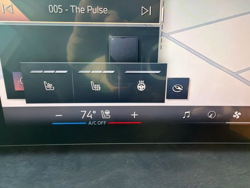 New 2026 BMW X6 xDrive40i image 31