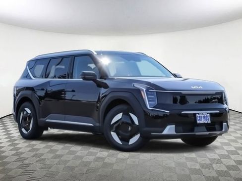 New 2026 Kia EV9 Wind image 3