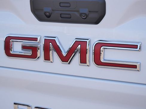 New 2026 GMC Sierra 3500 Denali w/ Denali Reserve Package AWD/4WD image 13