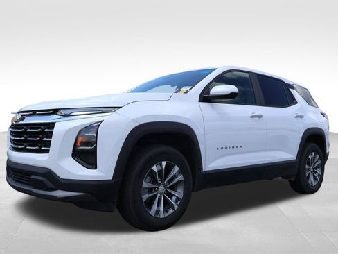 Used 2025 Chevrolet Equinox LT AWD/4WD image 6