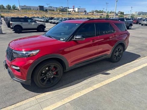 Used 2020 Ford Explorer ST w/ ST Street Pack AWD/4WD image 3