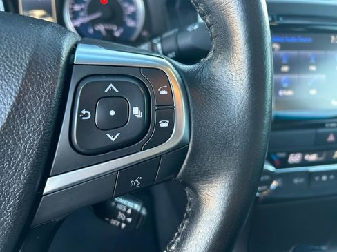 Used 2016 Toyota Camry XLE image 21