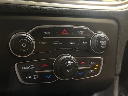 Used 2018 Dodge Charger R/T Scat Pack RWD image 27