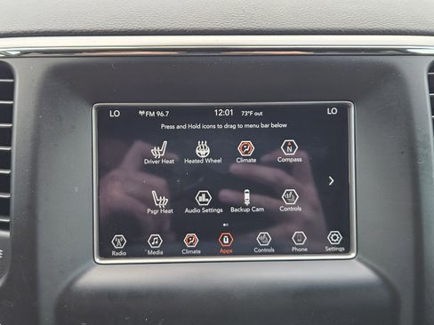 Used 2018 Jeep Grand Cherokee Limited image 19