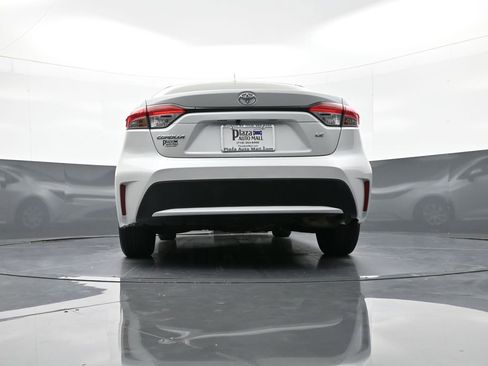 Certified 2022 Toyota Corolla LE FWD image 30