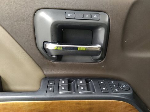 Used 2015 Chevrolet Silverado 1500 LTZ AWD/4WD image 27