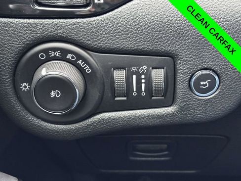 Used 2023 Jeep Cherokee Altitude Lux image 11