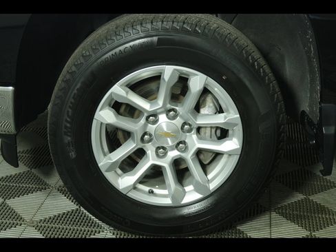Used 2023 Chevrolet Silverado 1500 LT AWD/4WD image 8