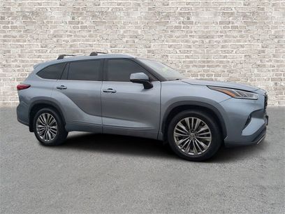 Used 2021 Toyota Highlander Platinum