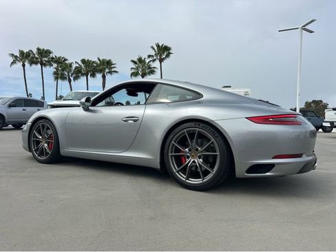 Used 2017 Porsche 911 Carrera S image 4