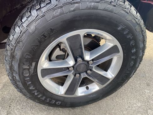 Certified 2019 Jeep Wrangler Unlimited Sahara image 7