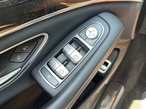 Used 2017 Mercedes-Benz S 550 4MATIC Sedan image 12