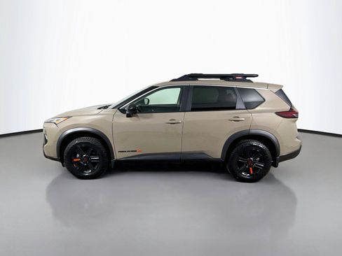 Used 2025 Nissan Rogue SV AWD/4WD image 8