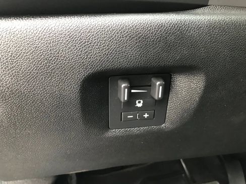 Used 2010 GMC Sierra 2500 SLE image 14