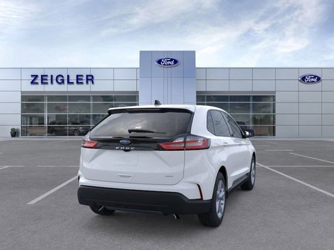 New 2024 Ford Edge SE image 8