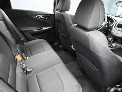 Used 2022 Chevrolet Malibu LT image 32