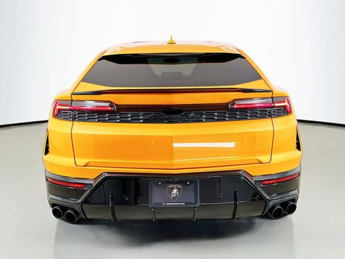 Used 2025 Lamborghini Urus SE AWD/4WD image 6
