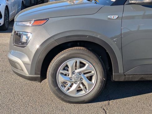 New 2026 Hyundai Venue SE image 11