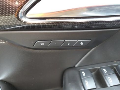Used 2021 Buick Envision Essence w/ Sport Touring Package AWD/4WD image 43