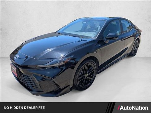 Used 2025 Toyota Camry SE w/ Convenience Package AWD/4WD image 1