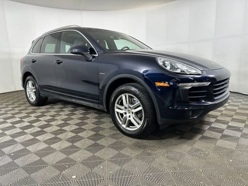Used 2015 Porsche Cayenne Diesel image 2