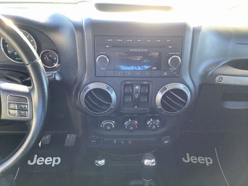 Used 2012 Jeep Wrangler Unlimited Sport image 15