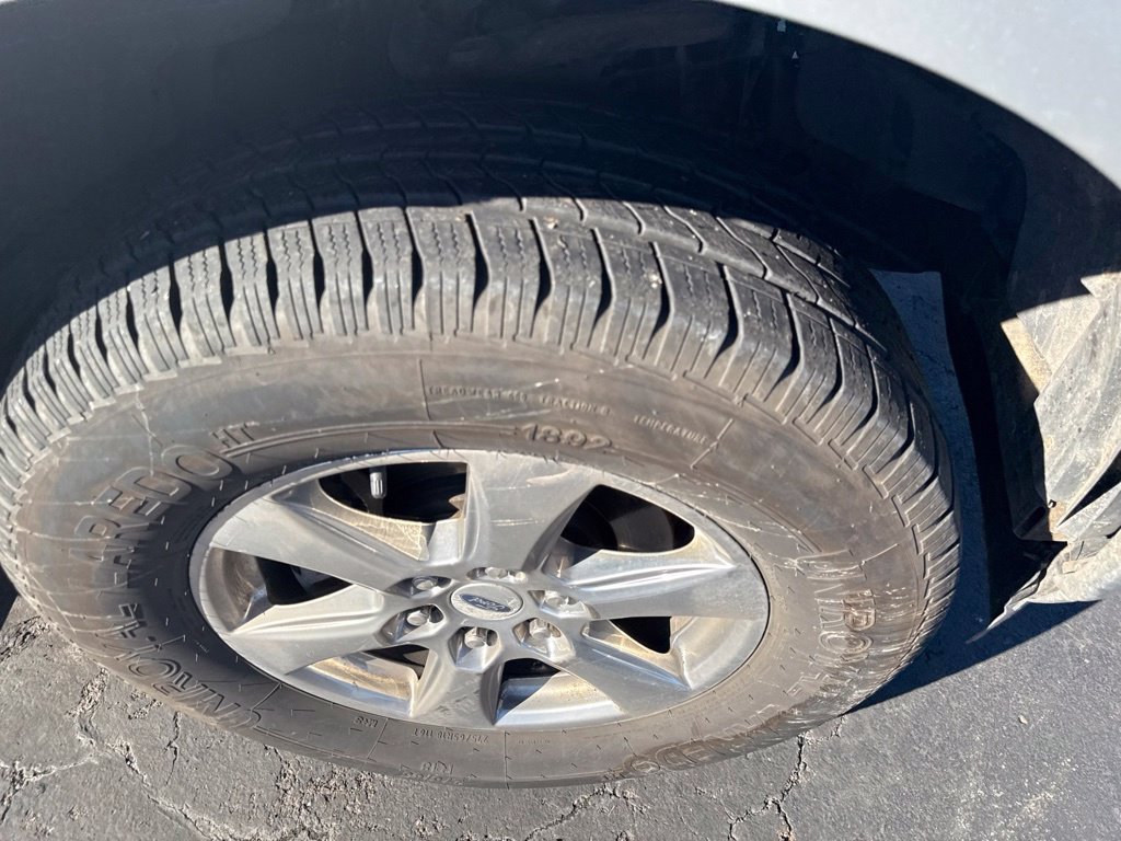 Used 2018 Ford F150 XLT w/ Equipment Group 302A Luxury AWD/4WD image 25