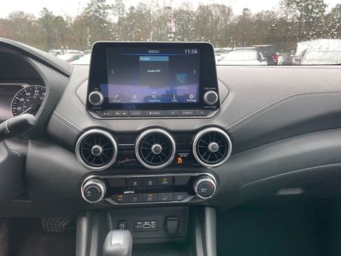 Used 2024 Nissan Sentra SV image 17