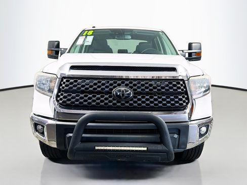 Used 2018 Toyota Tundra SR5 w/ SR5 Upgrade Package AWD/4WD image 10
