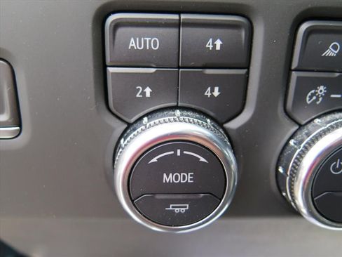 Used 2024 GMC Sierra 2500 Denali w/ Denali Reserve Package AWD/4WD image 14