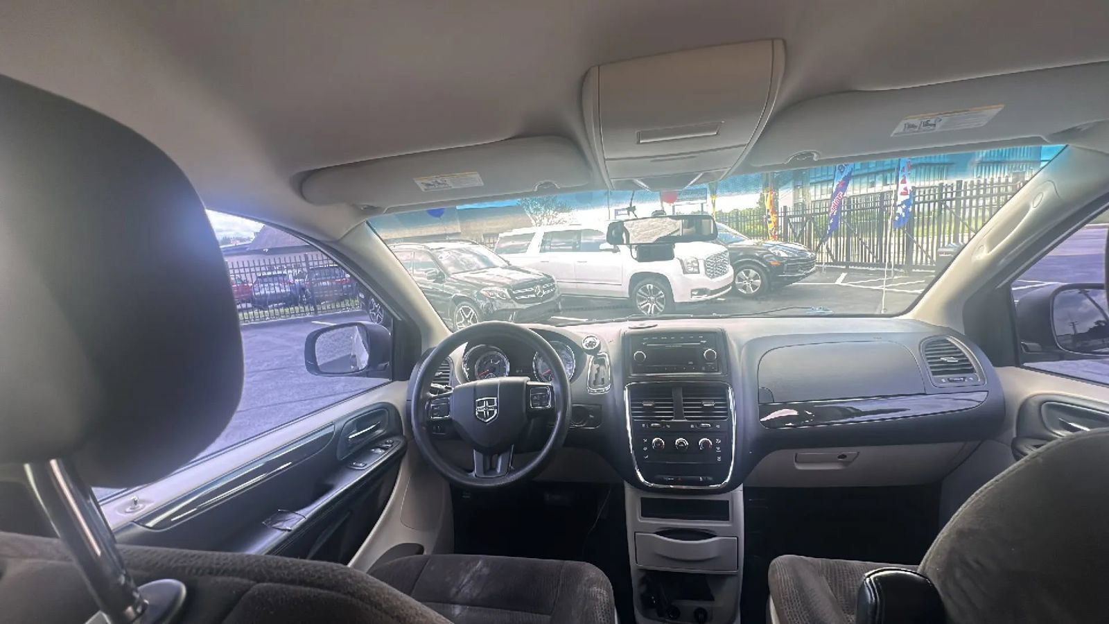 Used 2014 Dodge Grand Caravan American Value Package FWD image 40