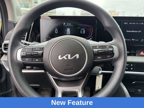 Used 2024 Kia Sportage LX image 12
