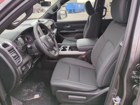 New 2026 RAM 1500 Express image 4