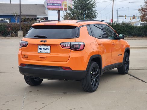 New 2026 Jeep Compass Latitude image 4
