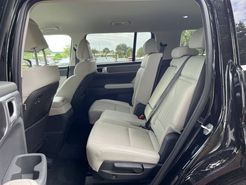 Used 2026 Hyundai Santa Fe SEL FWD image 27