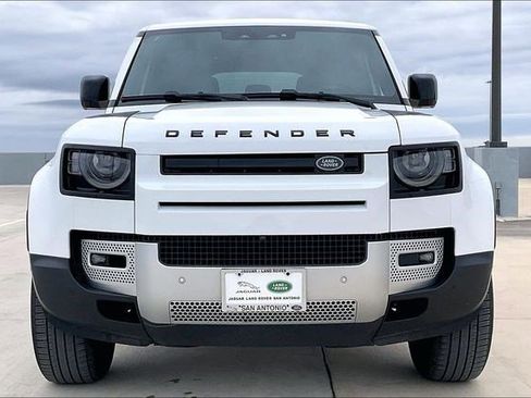 Used 2025 Land Rover Defender 110 S image 3