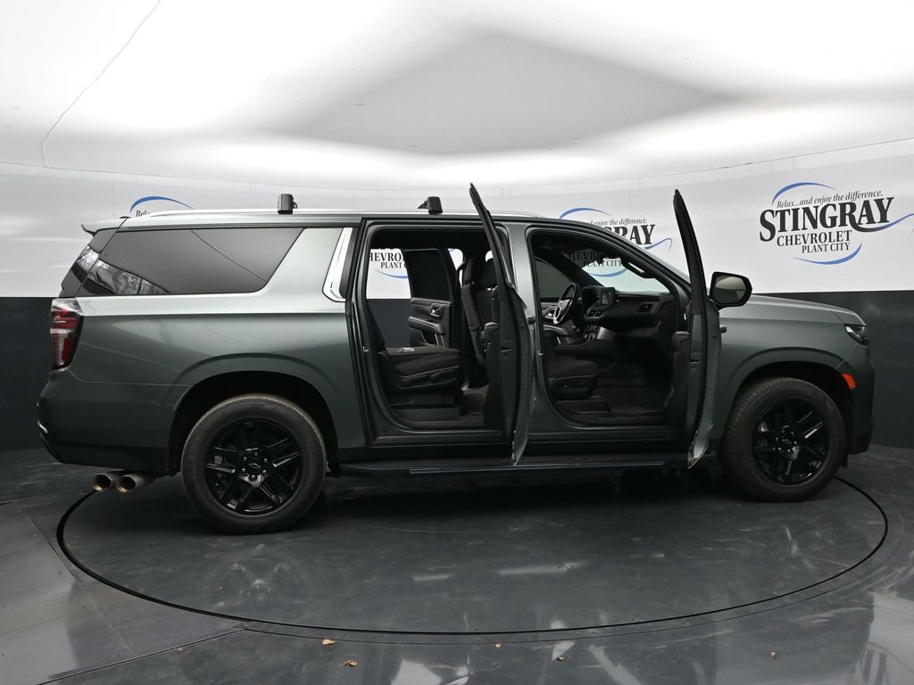 Used 2023 Chevrolet Suburban LS RWD image 36