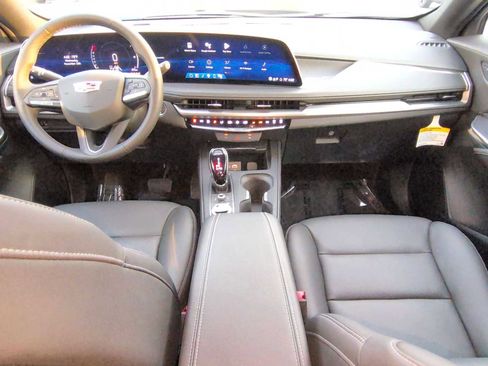 New 2025 Cadillac XT4 Premium Luxury image 13