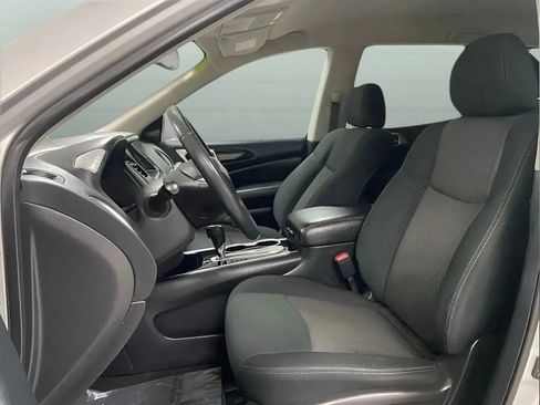 Used 2020 Nissan Pathfinder SV FWD image 8