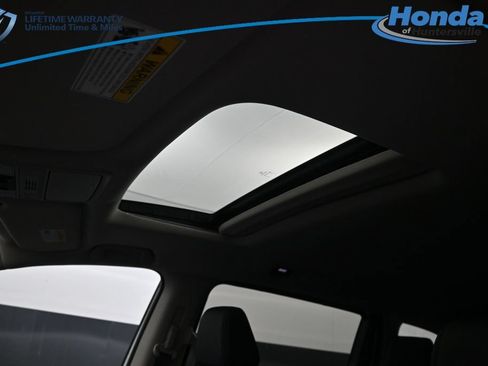New 2026 Honda Odyssey EX-L image 16
