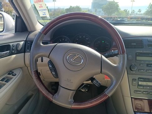 Used 2004 Lexus ES 330 image 15