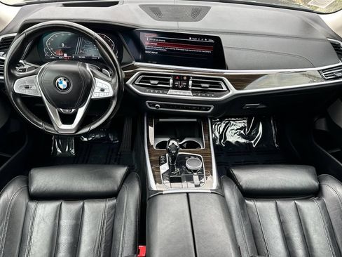 Used 2021 BMW X7 xDrive40i w/ Premium Package AWD/4WD image 14
