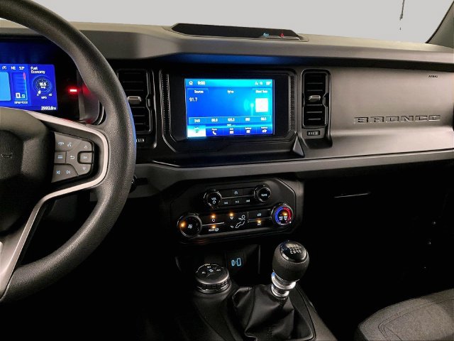Used 2022 Ford Bronco 2-Door AWD/4WD image 6