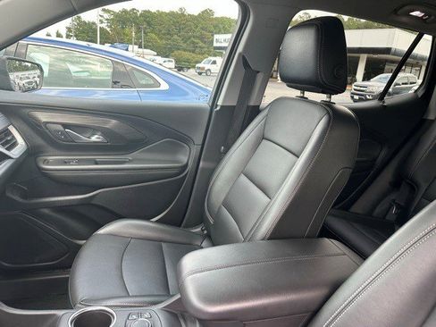 Certified 2024 GMC Terrain SLT image 13